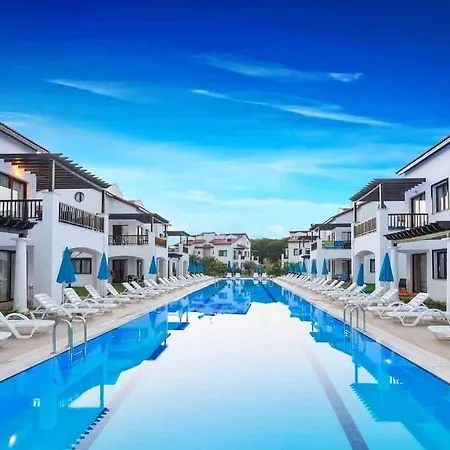 Hotel River